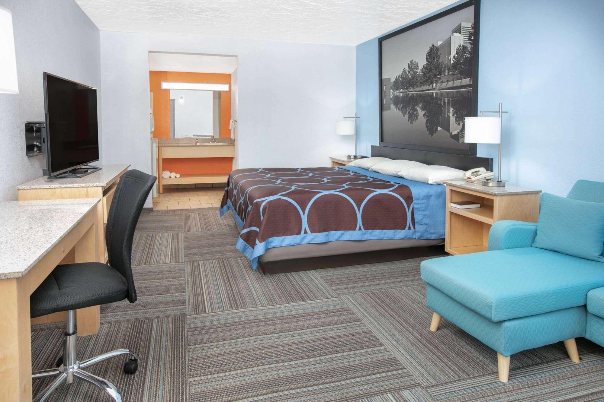 Super 8 By Wyndham City Of Moore Bagian luar foto